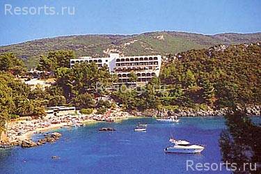 Akrotiri Beach Hotel 